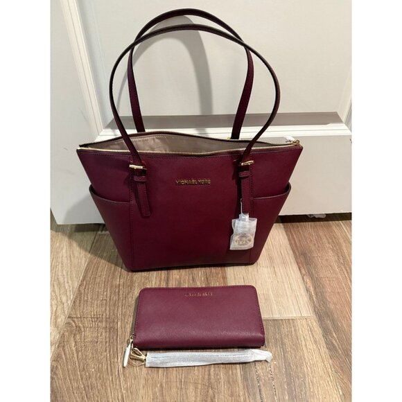 Michael Kors Women's Jet Set Tote & Wallet - Picture 1 of 5